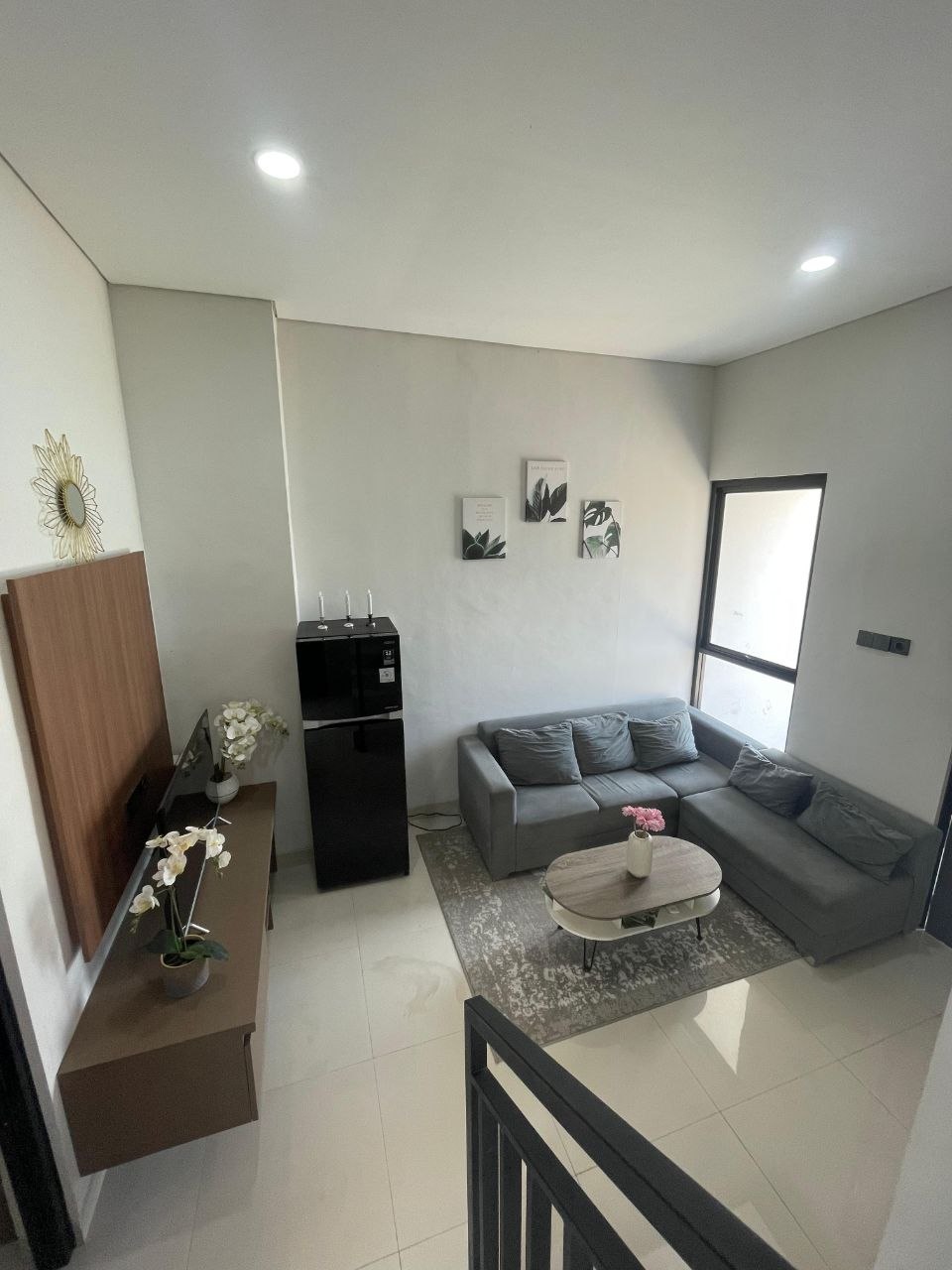 Area mezzanine ruang tambahan multifungsi Green View Residence 2 Cifor
